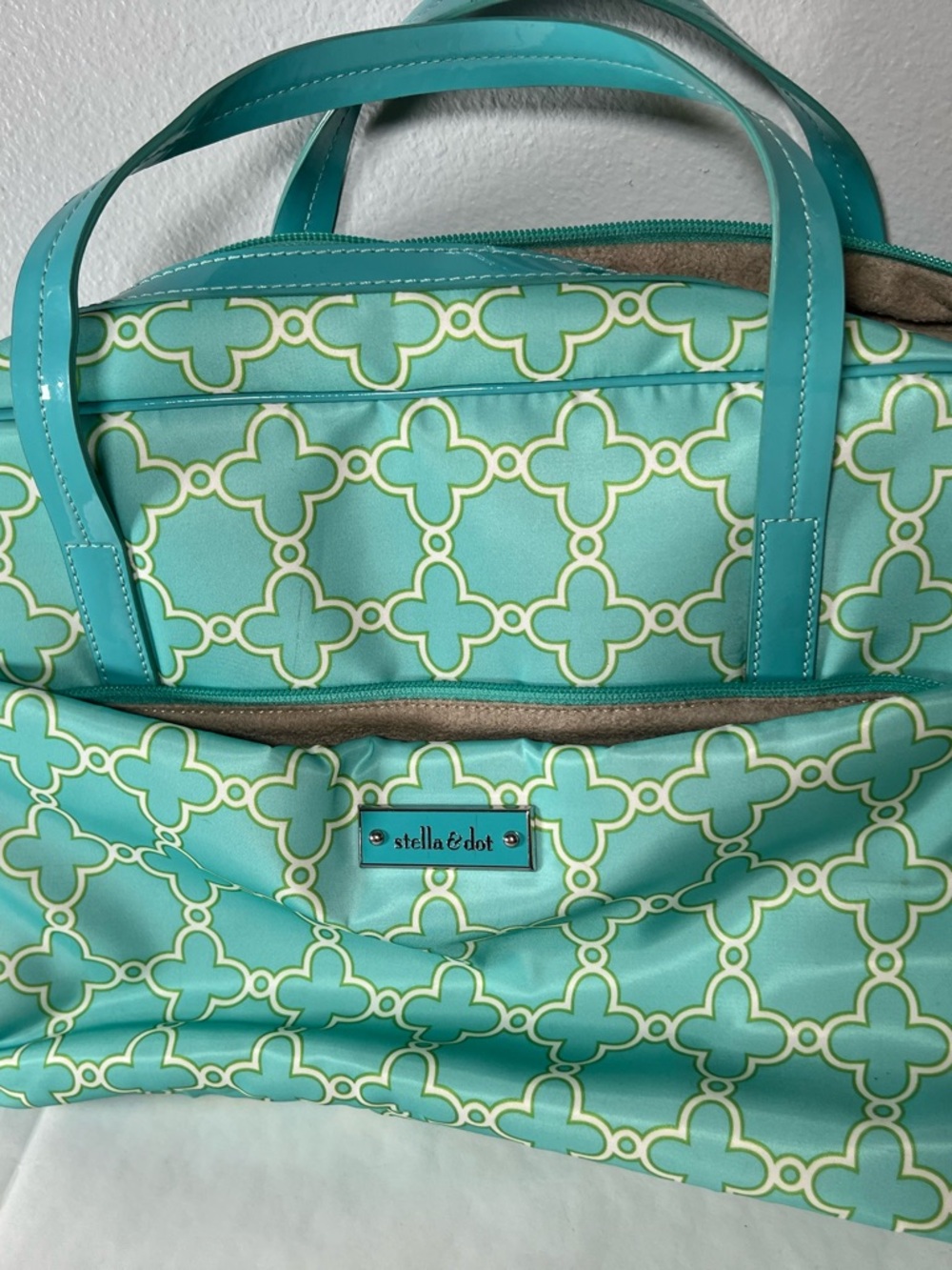Stella & Dot Aqua Patterned Tote with‎ Lime Accents